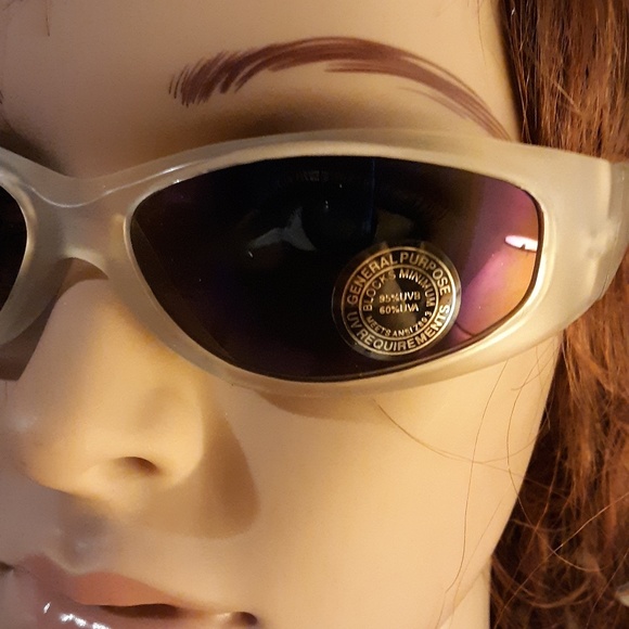 Unisex Clouded Clear Plastic Frame Sunglasses - Picture 7 of 7